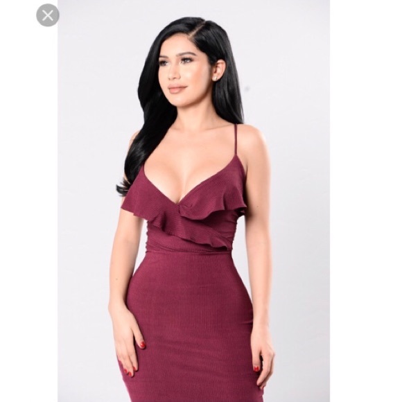 Fashion Nova Dresses & Skirts - Sold✨FashionNove burgundy fitted dress❤️